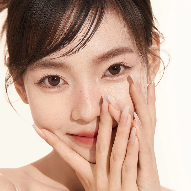 Dual-Ended Under Eye Pen - Image 9