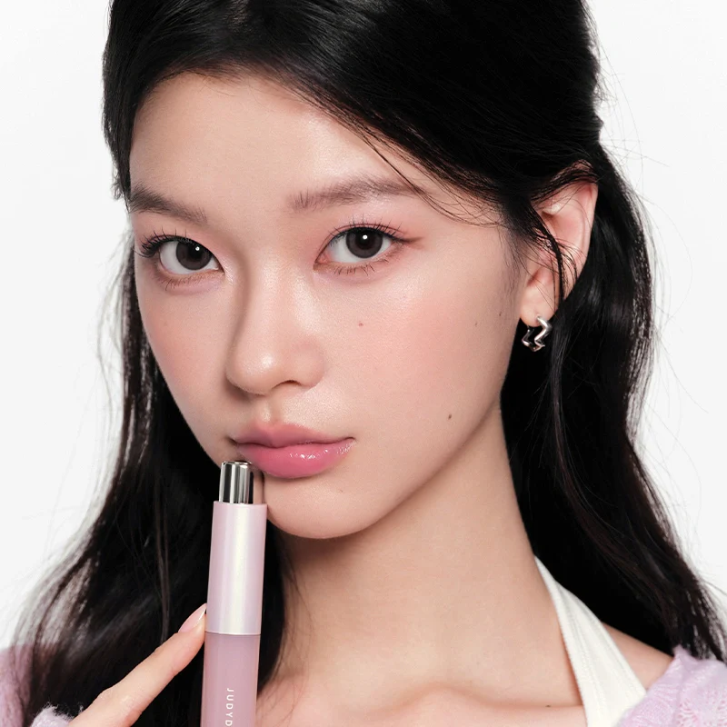 Hydrating Lip Oil - Image 13