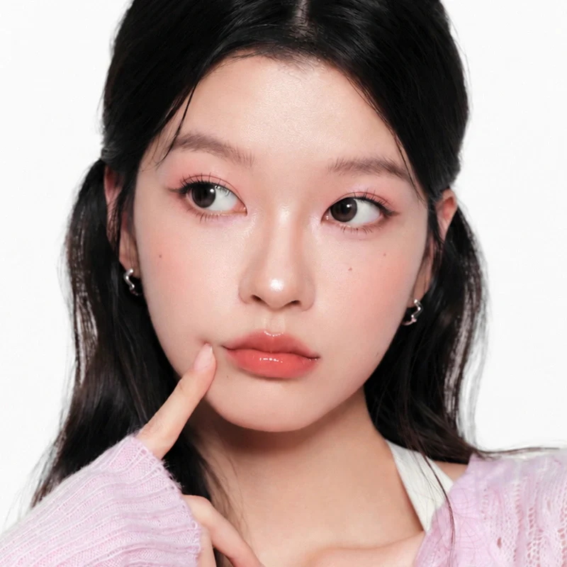 Hydrating Lip Oil - Image 16