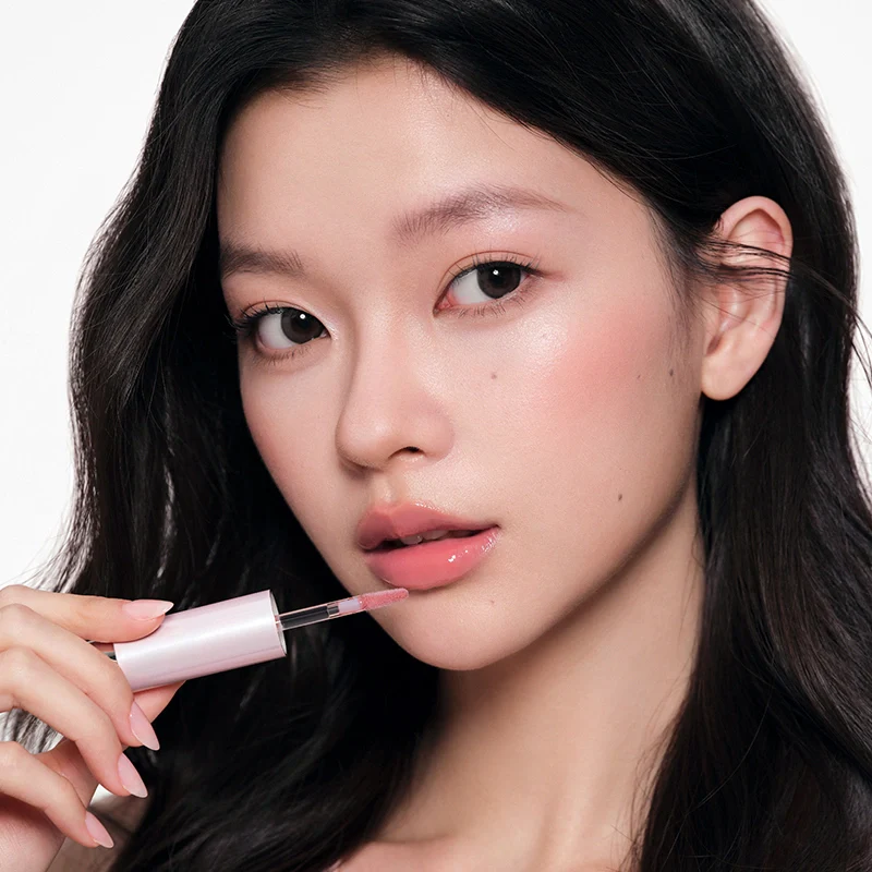 Hydrating Lip Oil - Image 25