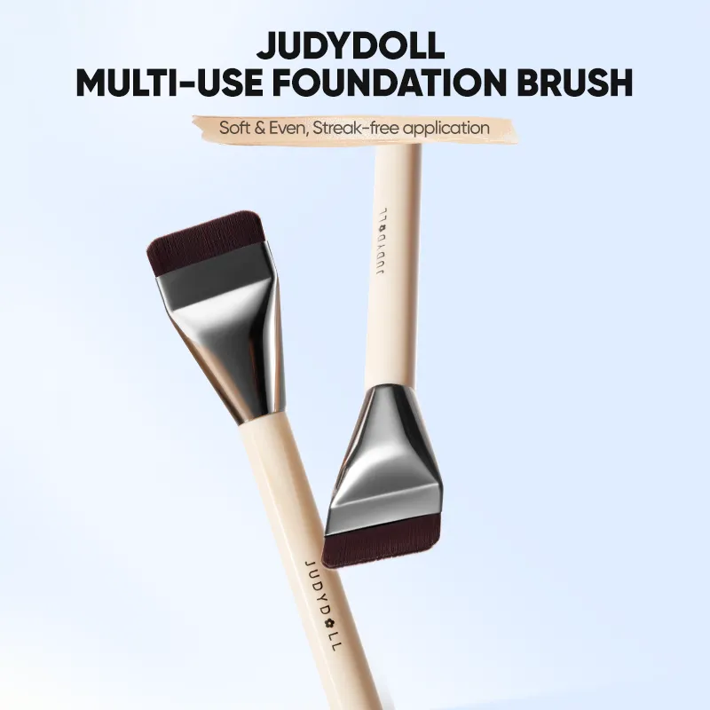 Multi-use Foundation Brush - Image 3