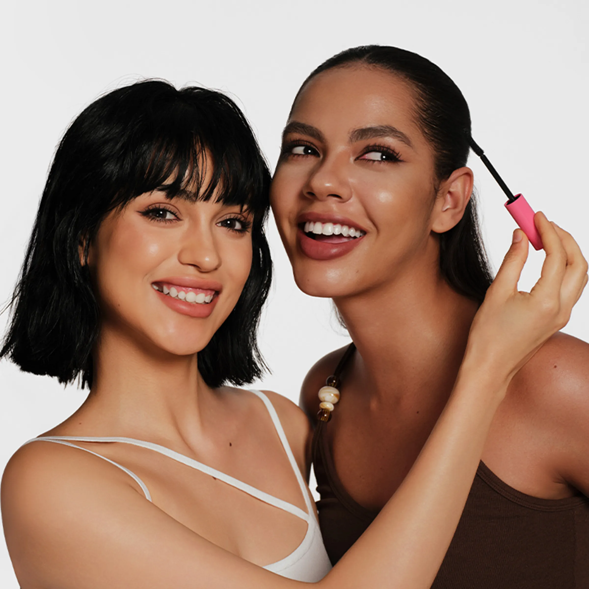 No-Drooping Volume Mascara - Image 4