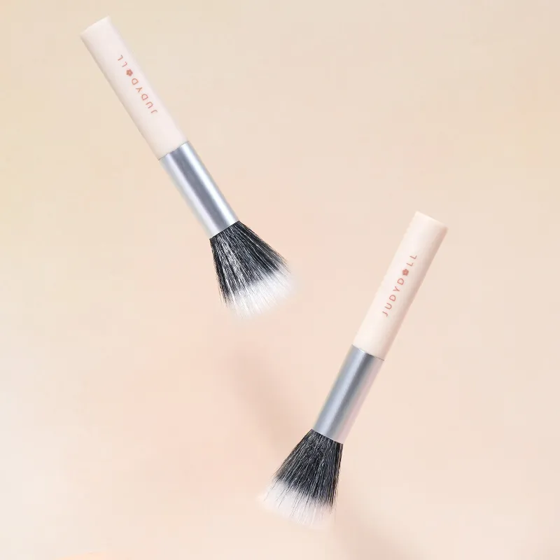 Short-Handle Stippling Brush - Image 4