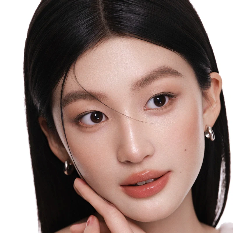 Silky 4-Color Eyeshadow Palette - Image 11