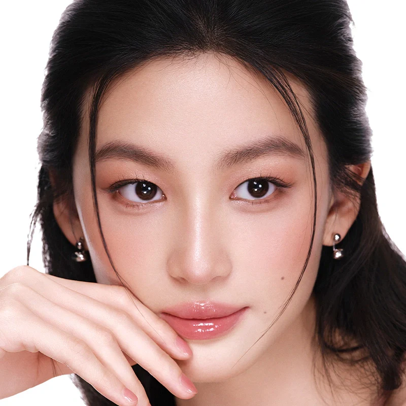 Silky 4-Color Eyeshadow Palette - Image 17